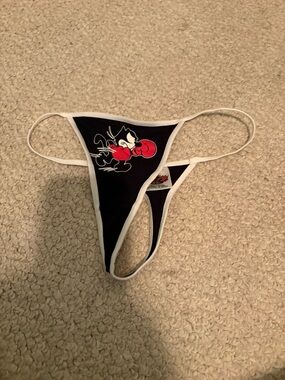 Signature Felix the Cat  thong NEW size small /5 black/white